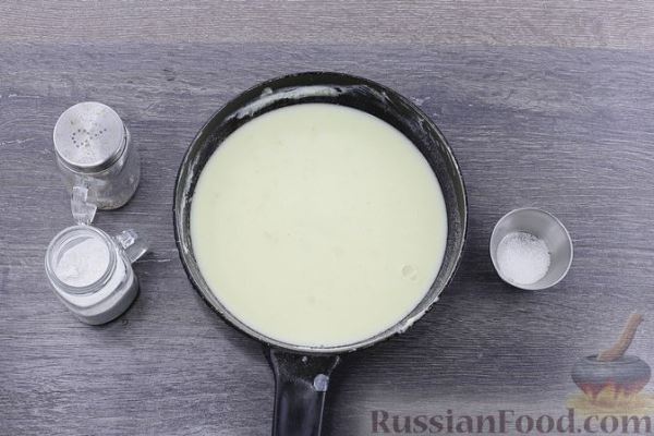 Картофельная запеканка с рыбой и сыром, под соусом бешамель