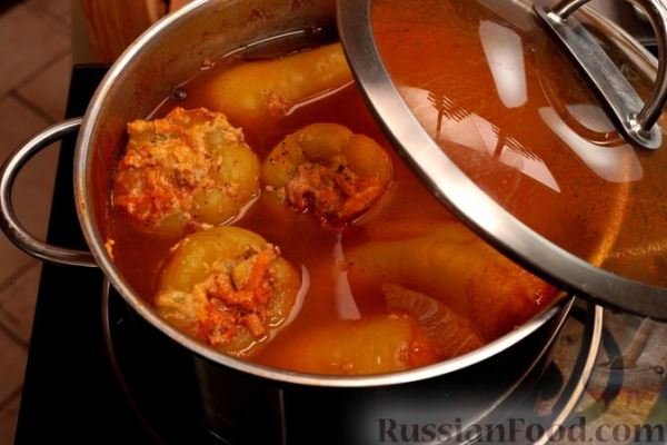 Фаршированные перцы с курицей и кабачками (без риса)