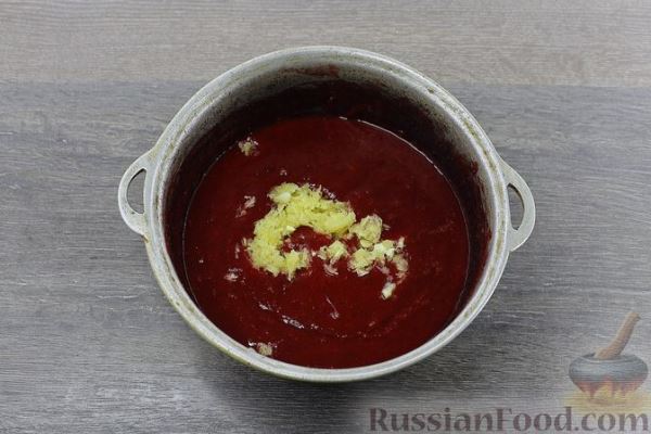 Острый сливовый соус с чили, чесноком и карри (на зиму)