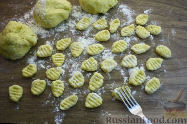 Ньокки, запечённые с томатным соусом (в духовке)