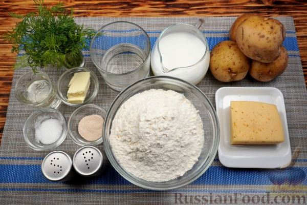 Дрожжевые пироги-лепёшки с картофельно-сырной начинкой (без яиц)