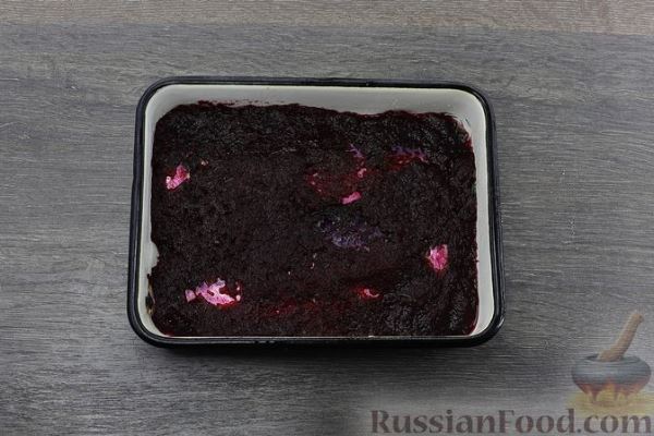 Солёная скумбрия с укропом, свёклой и горчичным соусом